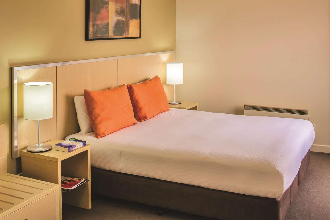 ทราเวลลอดจ์ โฮเต็ล เวลลิงตัน Hotel ภายนอก รูปภาพ